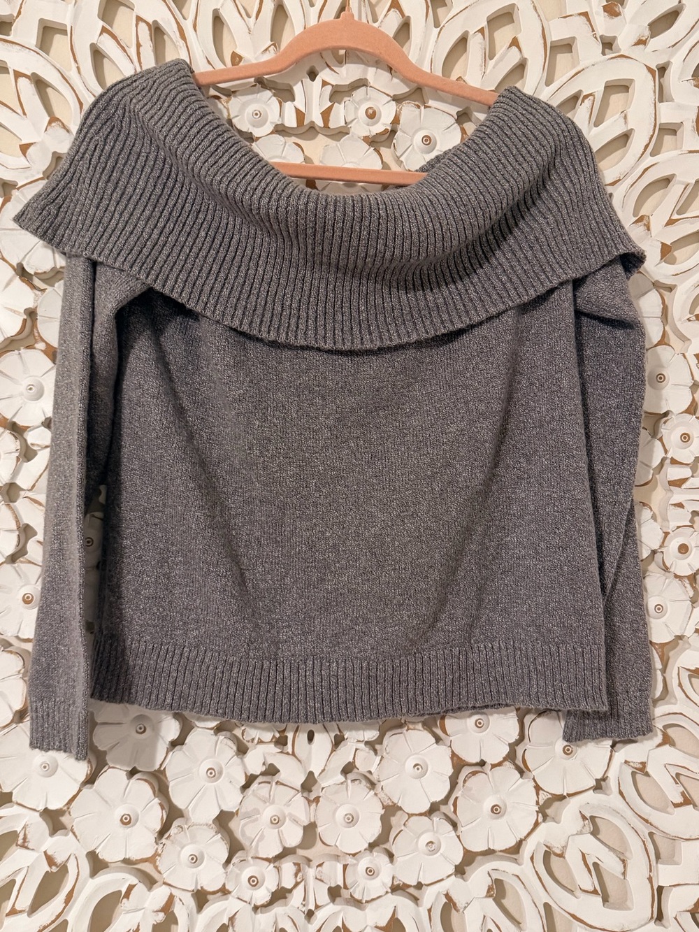 Aerie Charcoal Gray Off-The-Shoulder Foldover Women’s Sweater - Size Large NWT